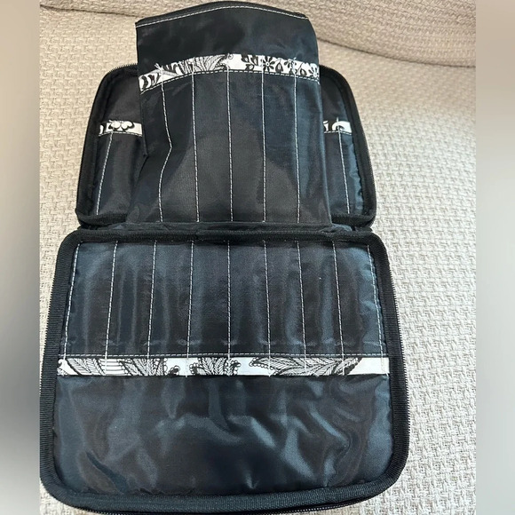 Zippered Travel Floral Makeup Cosmetic Skincare Organizer Case w/Inside Pockets - Picture 2 of 4